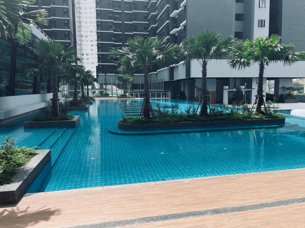 Maxim 2 Bedrooms Mrt Station Cheras Kuala Lumpur Homestay エクステリア 写真