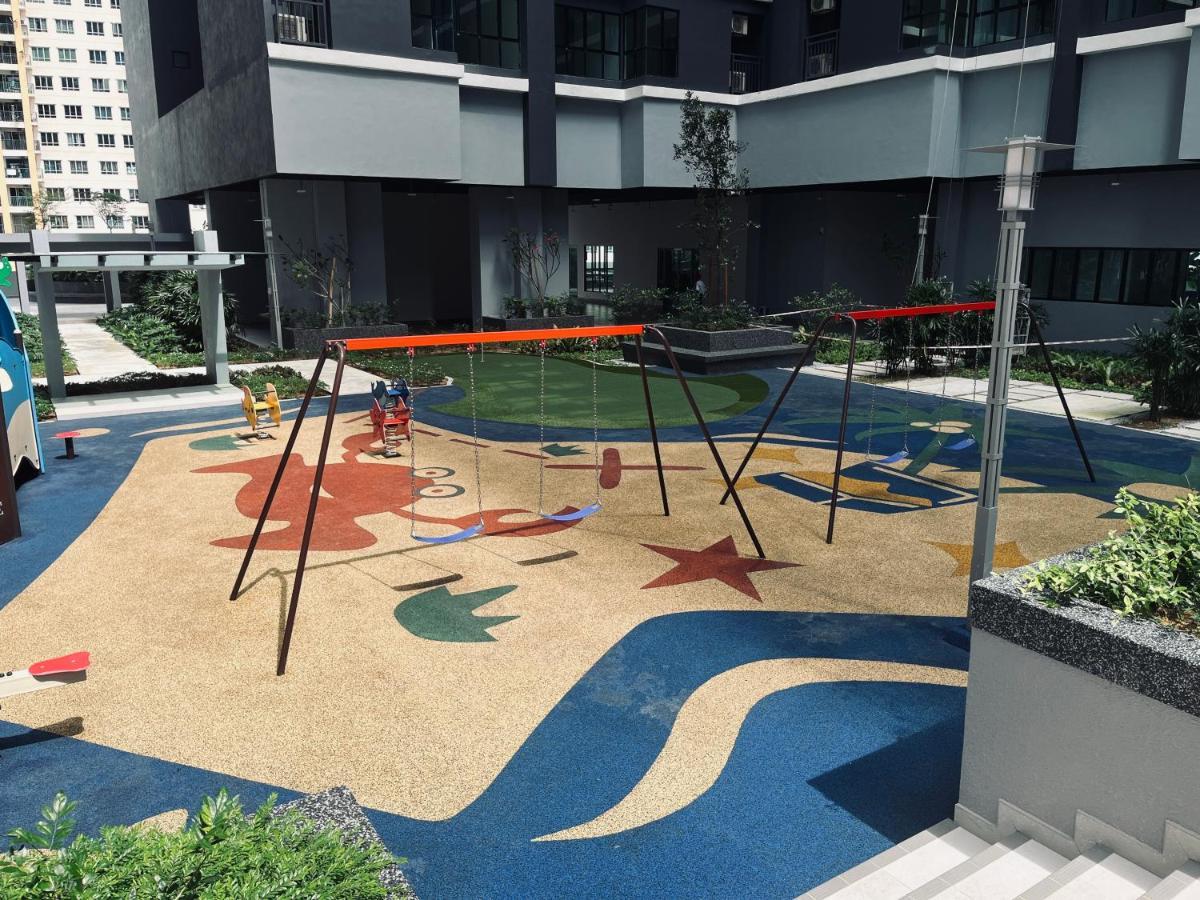 Maxim 2 Bedrooms Mrt Station Cheras Kuala Lumpur Homestay エクステリア 写真