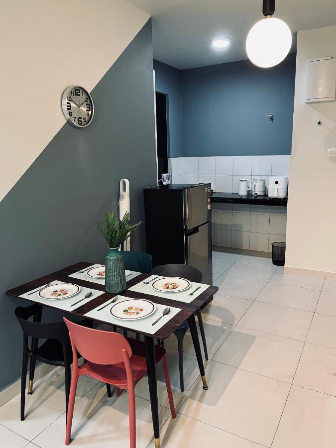 Maxim 2 Bedrooms Mrt Station Cheras Kuala Lumpur Homestay エクステリア 写真